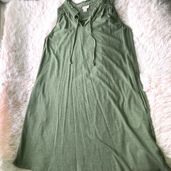 Merona Tank Smocked Dress size Small Army Olive Green Swing Stretch V Neck - Picture 1 of 6